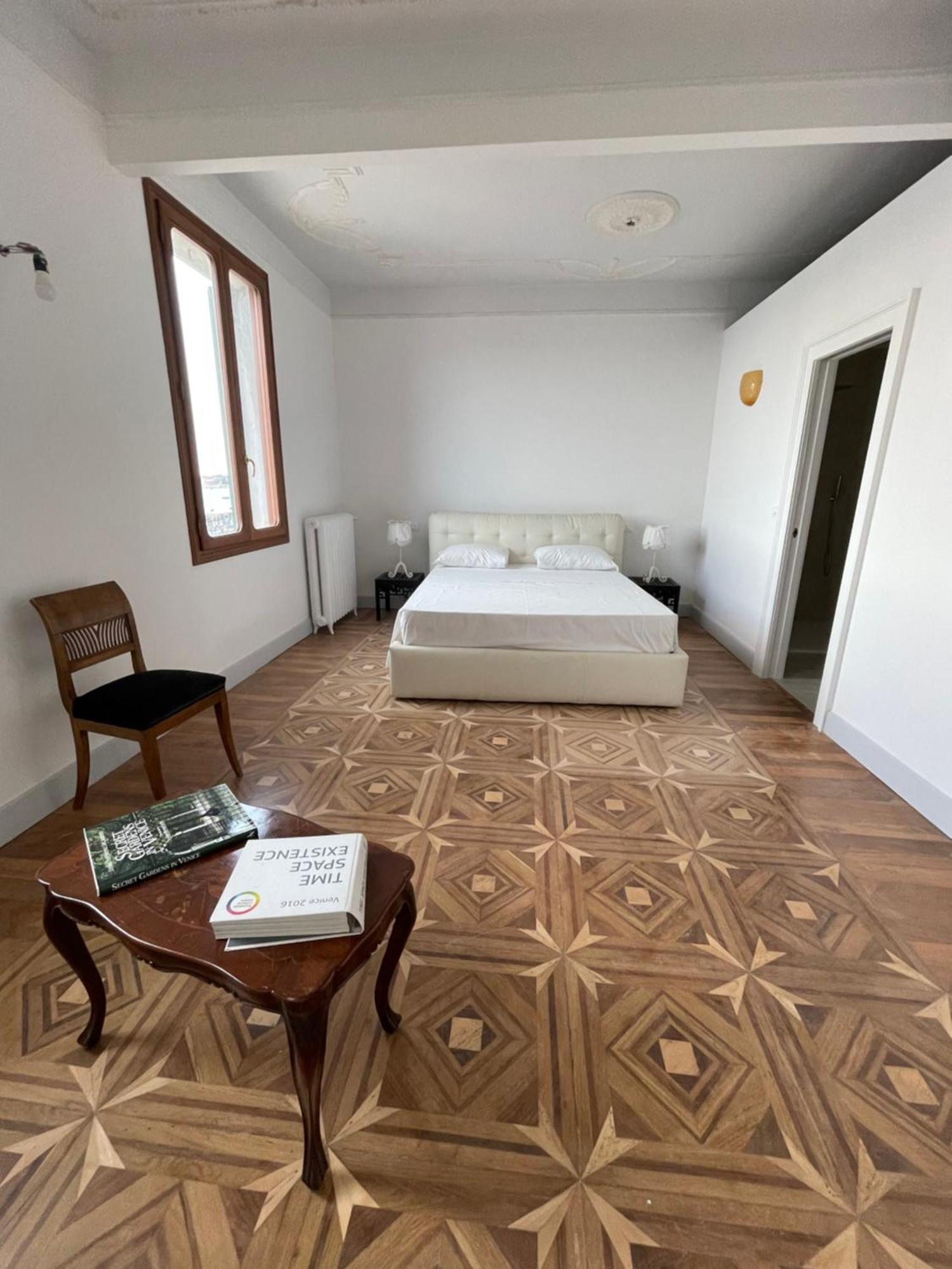 The B Collection - San Marco Riva Schiavoni * Venedig